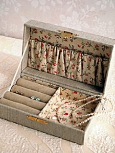 ミニジュエリーボックス/BE