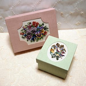 petit-point-box